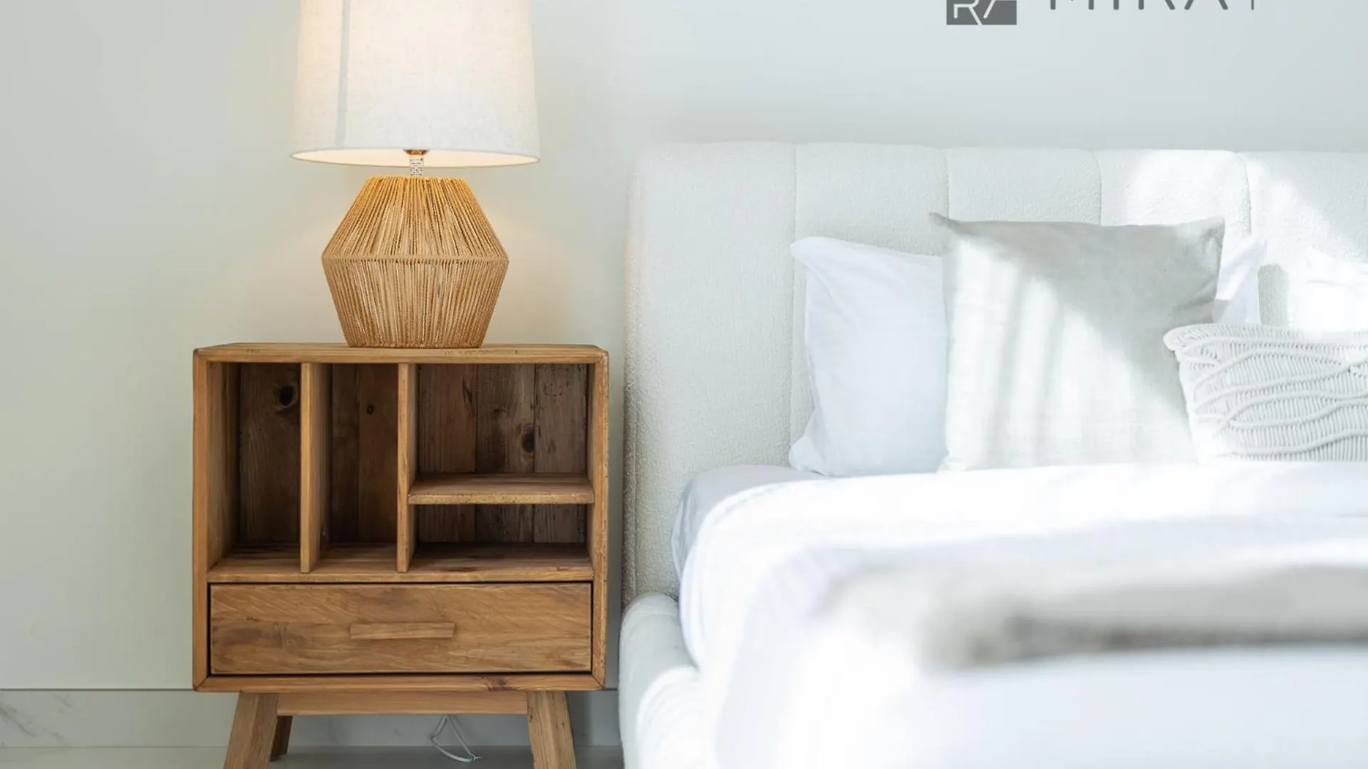 Apartman Mira Holiday Homes - Amazing And Cosy 1 Bedroom With Balcony In Mbr Dubaj